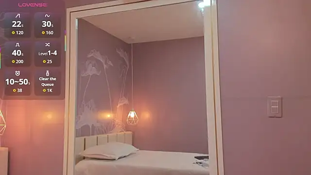 Sensual Sophie  online show from September 23, 10:29 am