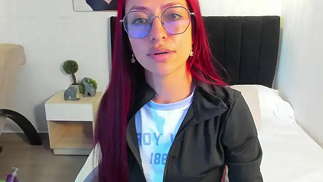 Scarlett  bell online show from September 19, 1:34 pm