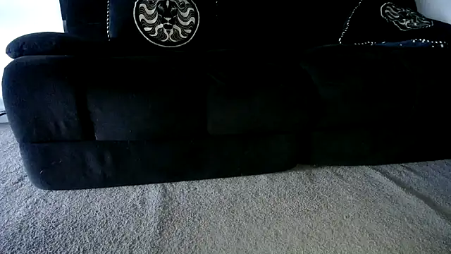 Niquitasparkles online show from November 30, 3:54 am