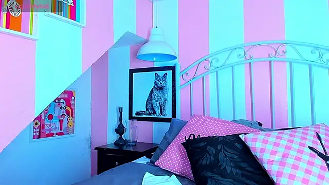 Snapshot of Liah_Grey8 chatting on December 17, 9:16 pm Liah Grey8 online show from December 17, 9:16 pm