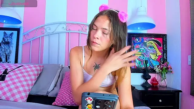 Snapshot of Liah_Grey8 chatting on December 27, 12:29 am Liah Grey8 online show from December 27, 12:29 am