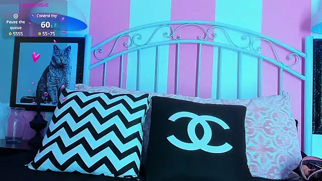 Snapshot of Liah_Grey8 chatting on January 31, 8:54 pm Liah Grey8 online show from January 31, 8:54 pm