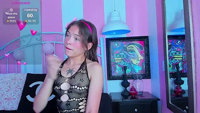 Snapshot of Liah_Grey8 chatting on February 21, 9:32 pm Liah Grey8 online show from February 21, 9:32 pm