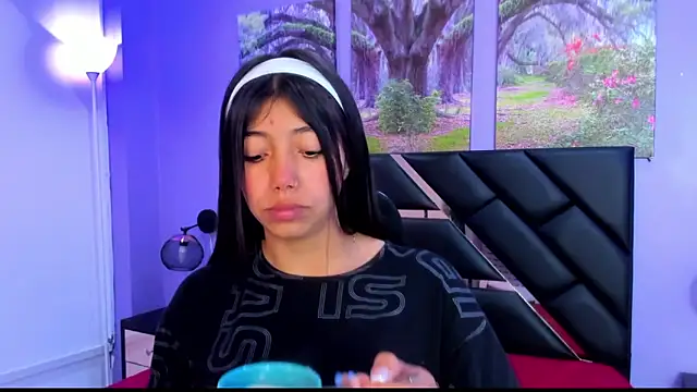 KimberlyVillaLobos online show from September 17, 11:34 am