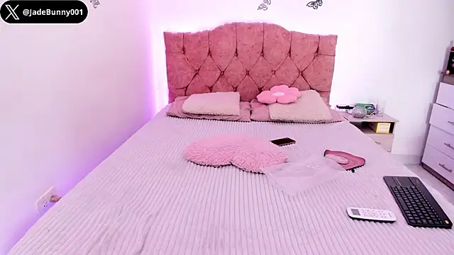 jade dakota   online show from October 2, 1:23 am