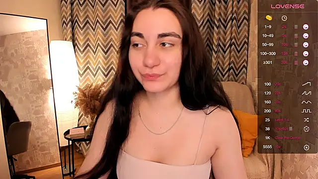 hannacheekss  online show from January 18, 3:09 am