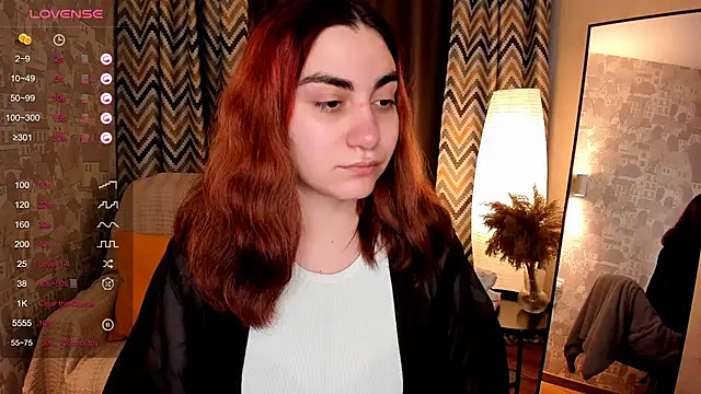 hannacheekss  online show from October 10, 2:10 am