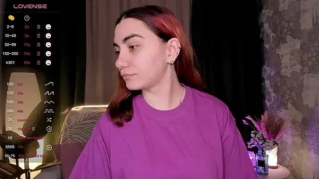 hannacheekss  online show from October 15, 2:11 am