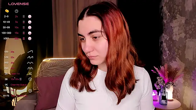 hannacheekss  online show from October 20, 2:01 am