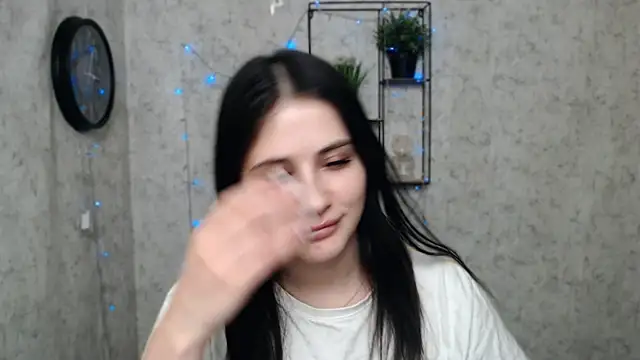 Snapshot of AliceSexyyy_ chatting on December 27, 11:21 pm AliceSexyyy online show from December 27, 11:21 pm