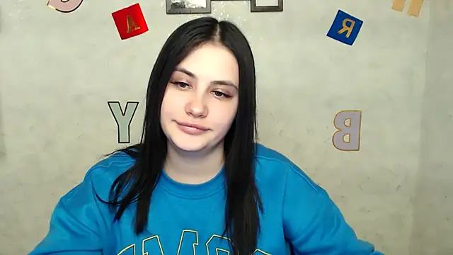 Snapshot of AliceSexyyy_ chatting on February 17, 4:15 pm AliceSexyyy online show from February 17, 4:15 pm