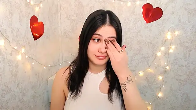 Snapshot of AliceSexyyy_ chatting on February 22, 6:28 am AliceSexyyy online show from February 22, 6:28 am