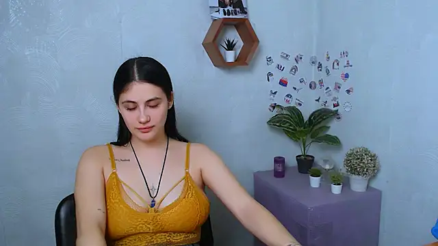 Snapshot of AliceSexyyy_ chatting on October 30, 8:31 pm AliceSexyyy online show from October 30, 8:31 pm