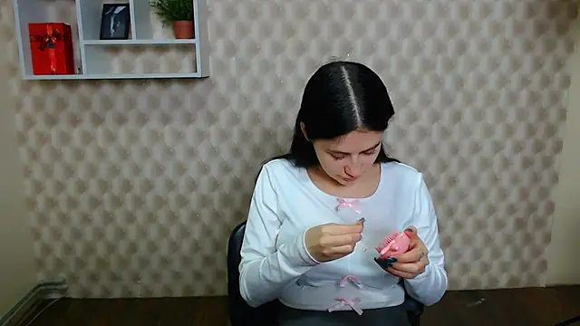 Snapshot of AliceSexyyy_ chatting on November 22, 6:01 am AliceSexyyy online show from November 22, 6:01 am