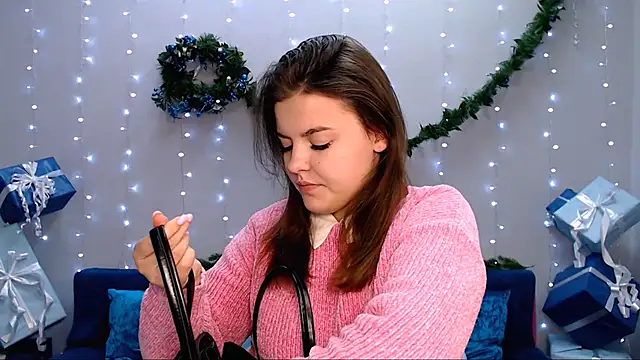 showmeparadise online show from December 12, 6:03 am