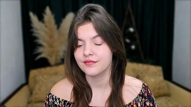 showmeparadise online show from February 24, 9:32 am