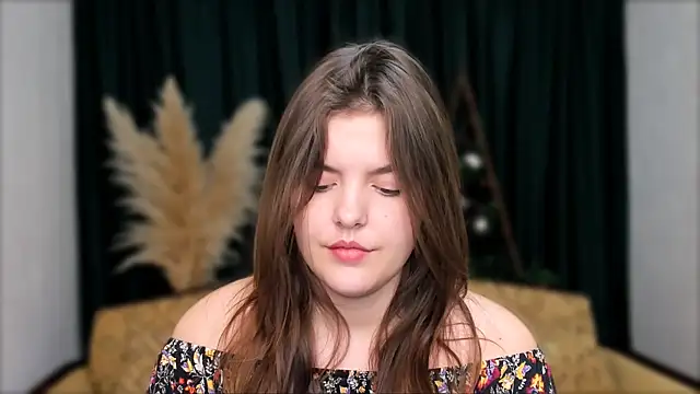 showmeparadise online show from February 24, 4:04 pm