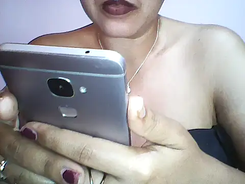 layanah12 online show from January 28, 2:53 pm