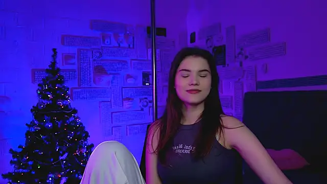 EvaThopson online show from January 18, 12:04 pm