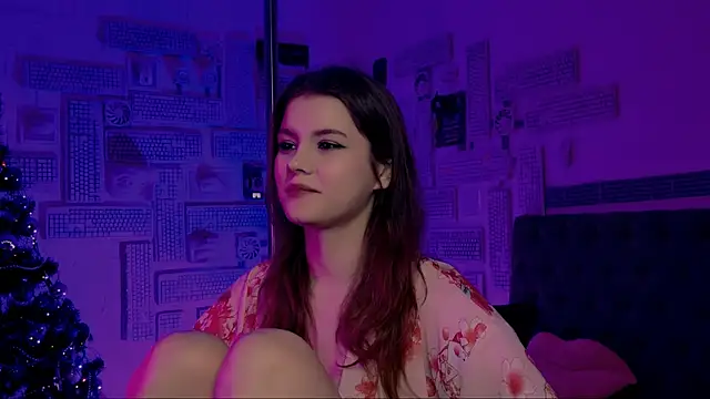 EvaThopson online show from January 25, 3:20 pm