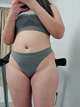 Snapshot of leeya_lee chatting on January 31, 1:54 am leeya lee online show from January 31, 1:54 am