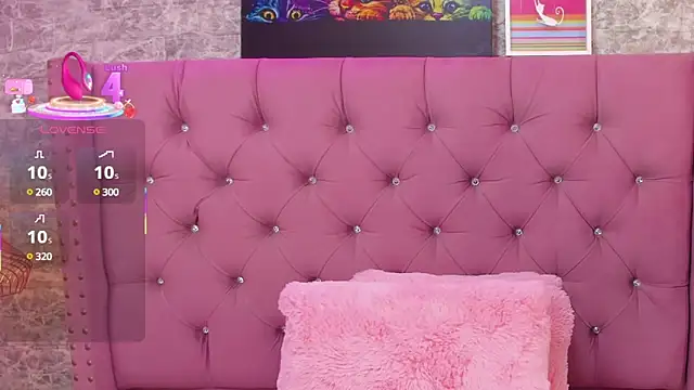 NahiaraReina online show from February 4, 1:27 pm