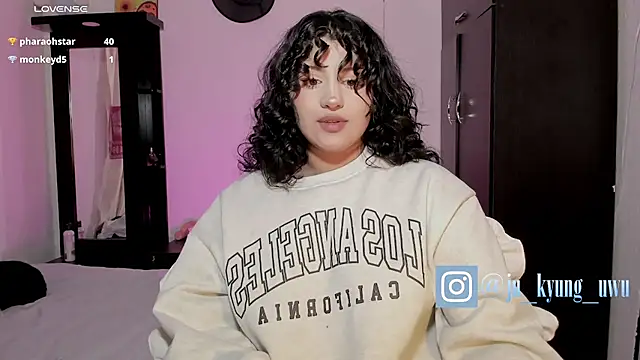 Ju Kyung online show from December 17, 7:40 am