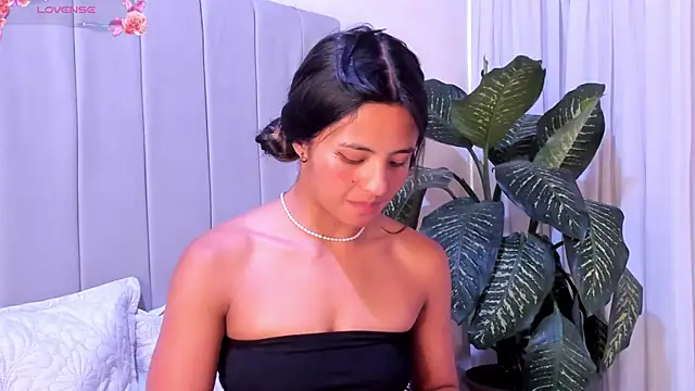 Mindy sweety online show from March 3, 4:24 pm