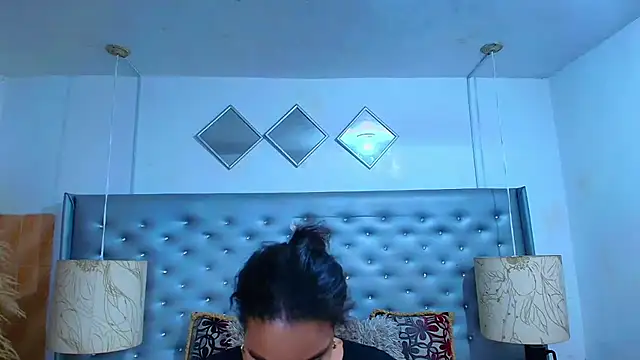 EileenBenzon online show from October 1, 4:07 am