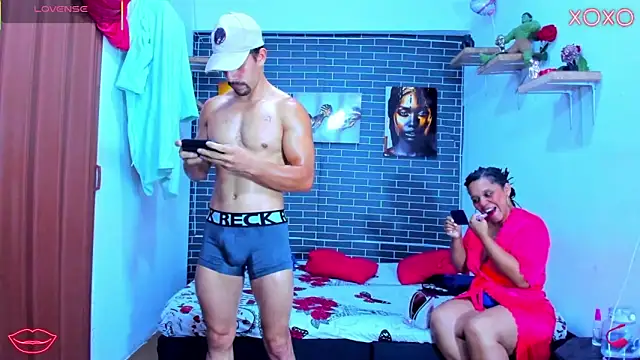 alessandro27yleonora online show from October 9, 11:19 am