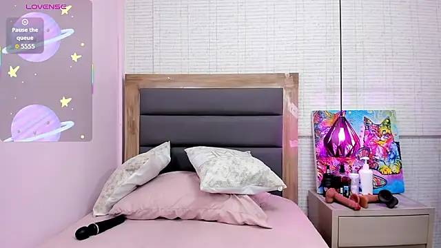 shelbystetson online show from September 12, 2:11 am