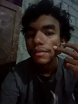 Reynold2608 online show from September 29, 1:44 am