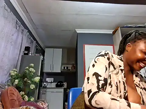 EbonyRose9 online show from March 11, 7:15 am