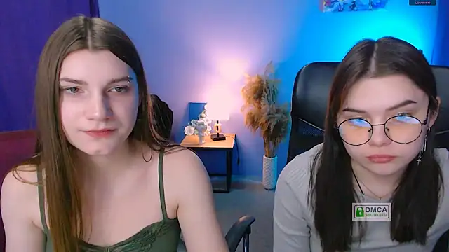 pure radiance1 online show from January 14, 12:56 pm