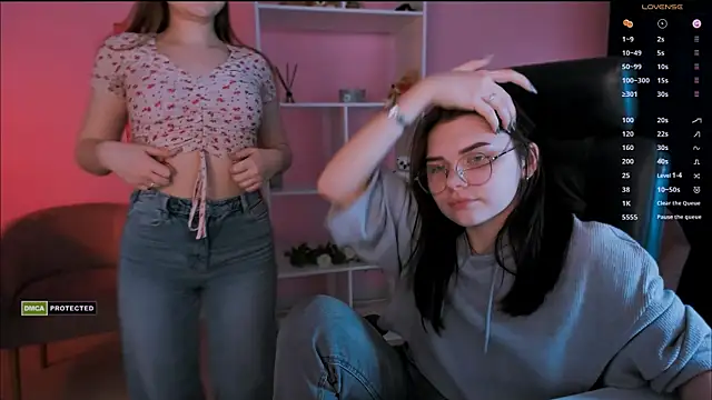 pure radiance1 online show from February 4, 1:06 pm