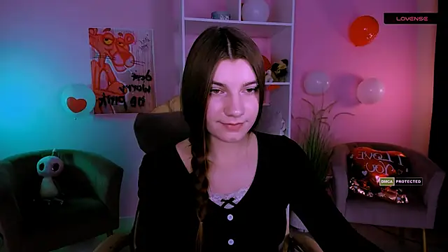 pure radiance1 online show from February 24, 1:10 pm