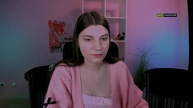 pure radiance1 online show from March 10, 10:15 am