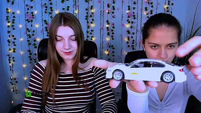 pure radiance1 online show from October 9, 1:09 pm