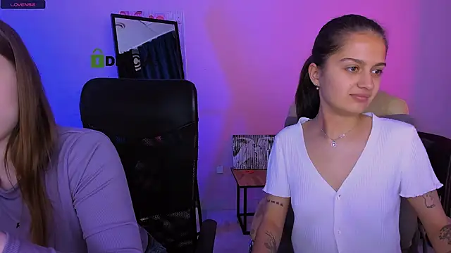 pure radiance1 online show from October 13, 12:49 pm