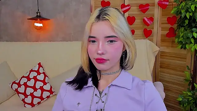 as1an girlfriend online show from February 11, 3:50 am