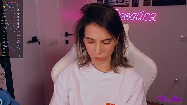 Snapshot of _ni_kiss chatting on November 19, 1:22 pm ni kiss online show from November 19, 1:22 pm