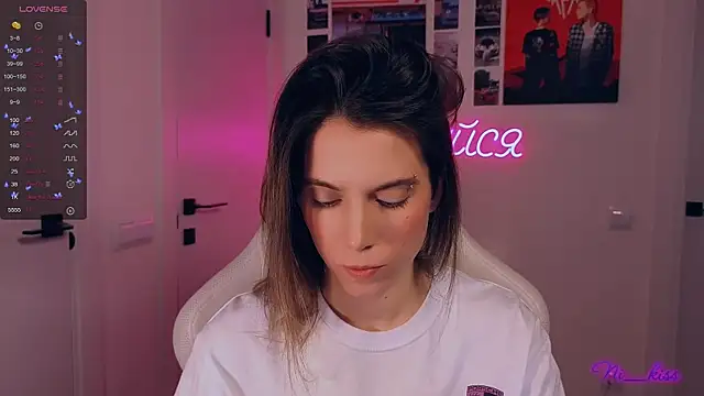 Snapshot of _ni_kiss chatting on December 4, 6:49 pm ni kiss online show from December 4, 6:49 pm