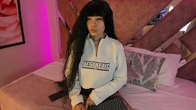 KatherineGomez online show from February 15, 10:55 am