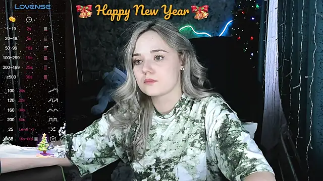 Snapshot of Your_small_bunny chatting on December 31, 8:26 am Your small bunny online show from December 31, 8:26 am