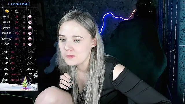 Snapshot of Your_small_bunny chatting on January 11, 1:11 pm Your small bunny online show from January 11, 1:11 pm