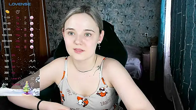 Snapshot of Your_small_bunny chatting on January 22, 6:10 am Your small bunny online show from January 22, 6:10 am