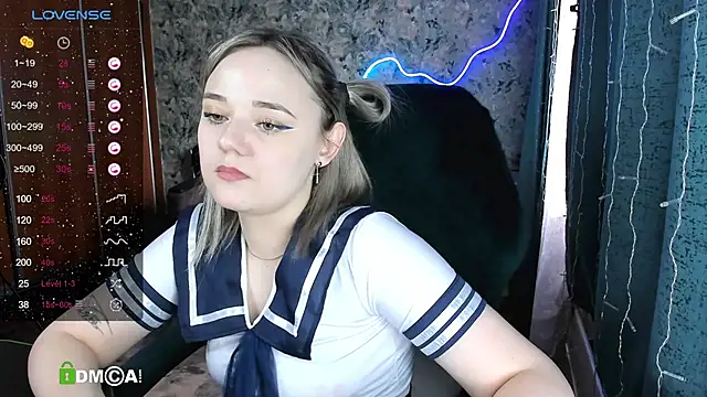 Snapshot of Your_small_bunny chatting on February 8, 5:08 am Your small bunny online show from February 8, 5:08 am