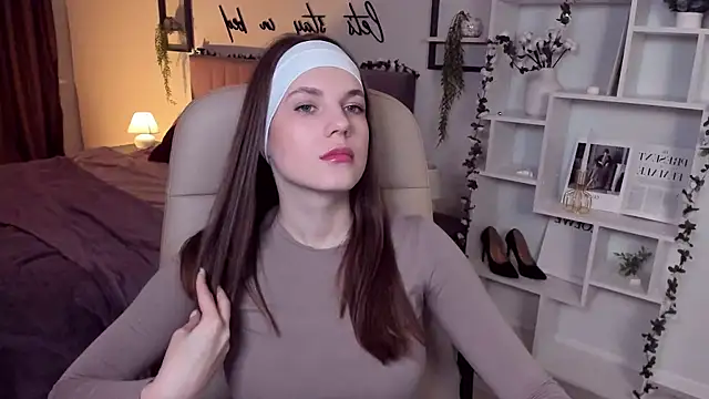 Snapshot of BellaSweetHeart chatting on January 21, 12:07 pm BellaSweetHeart online show from January 21, 12:07 pm