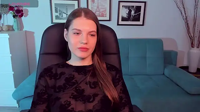 Snapshot of BellaSweetHeart chatting on March 9, 7:15 pm BellaSweetHeart online show from March 9, 7:15 pm