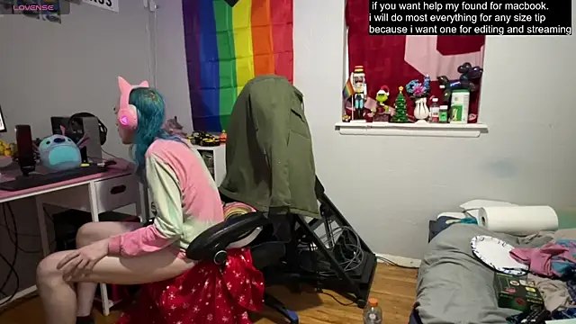 tallnerdyguy online show from March 12, 4:41 am